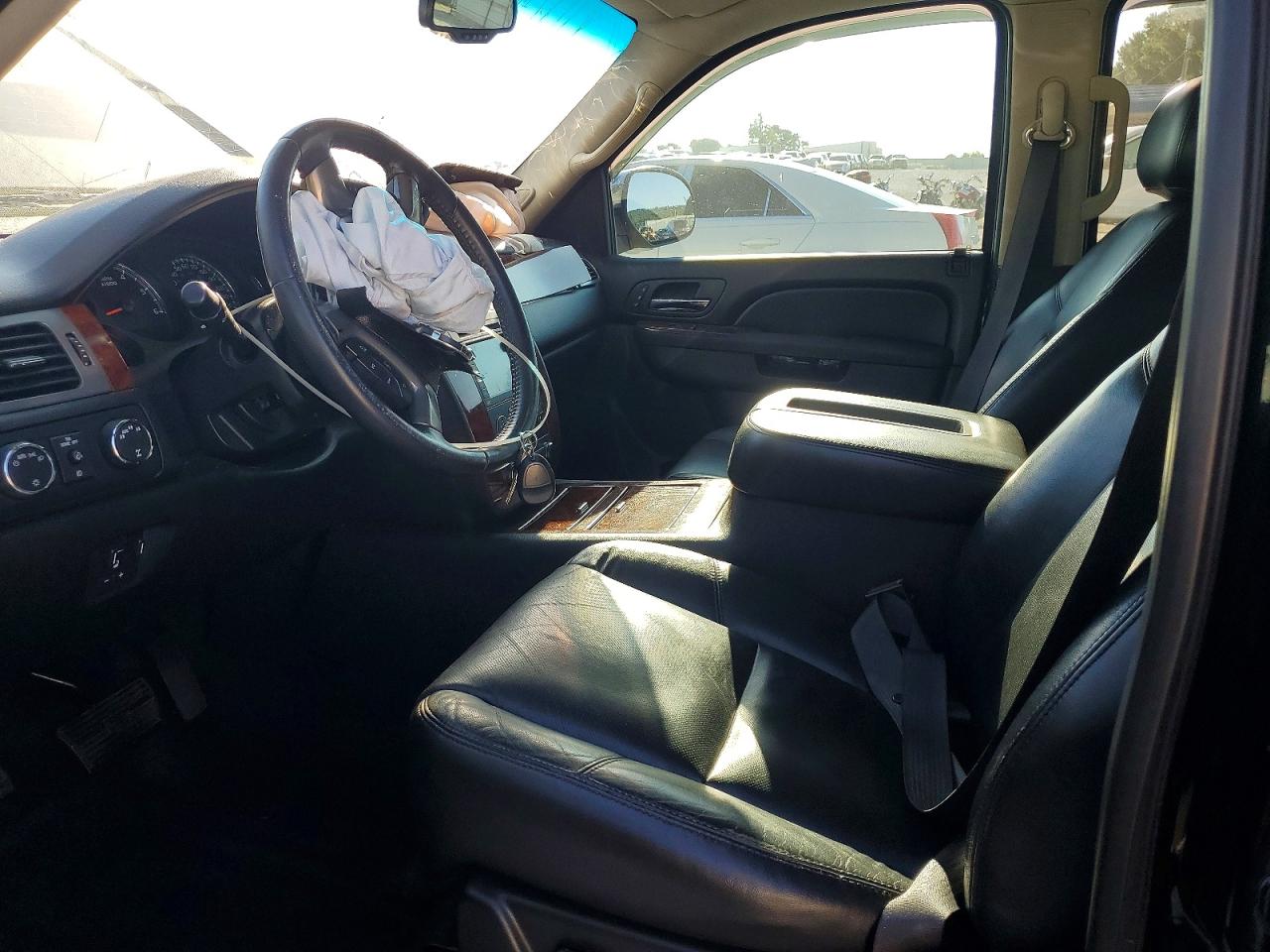 2011 Chevrolet Avalanche Ltz Black vin: 3GNTKGE39BG112384