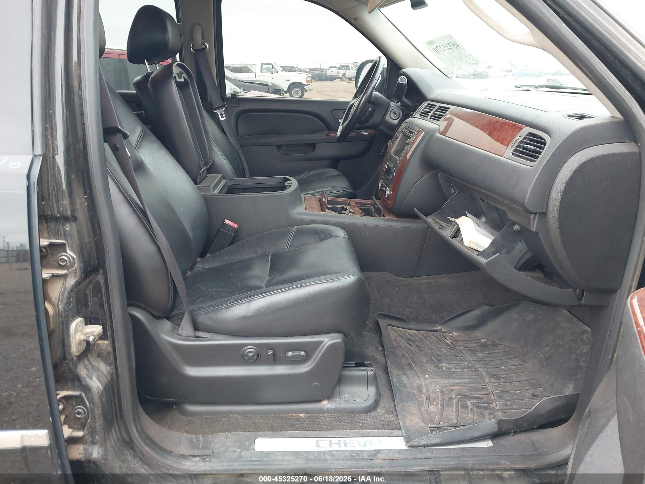 2011 Chevrolet Avalanche 1500 Ltz Черный vin: 3GNTKGE3XBG347327