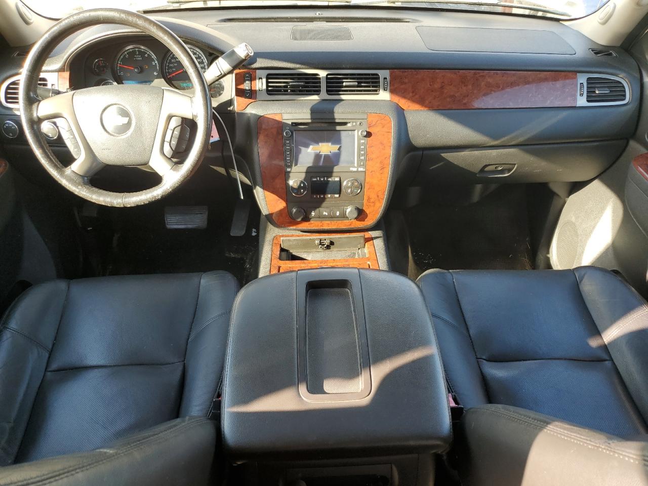2012 Chevrolet Avalanche Ltz White vin: 3GNTKGE70CG126033