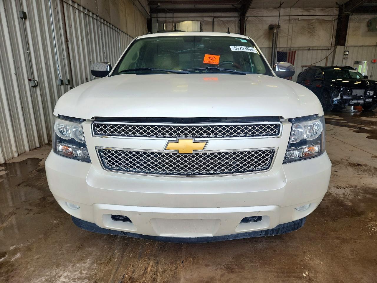 2013 Chevrolet Avalanche Ltz White vin: 3GNTKGE70DG146378
