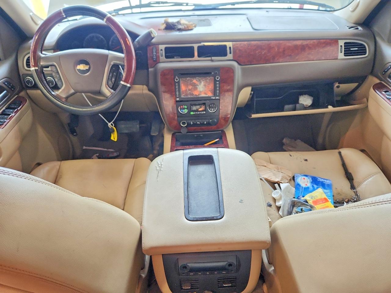 2013 Chevrolet Avalanche Ltz White vin: 3GNTKGE70DG146378