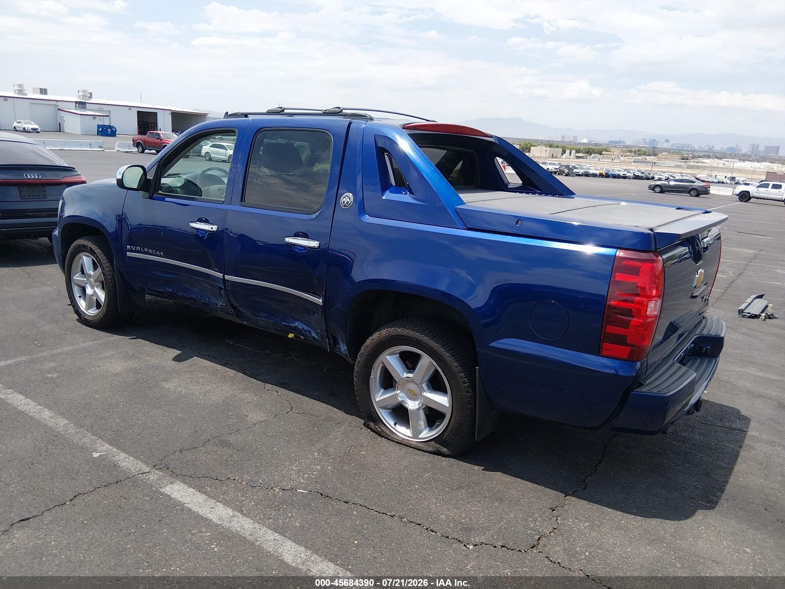 2013 Chevrolet Avalanche Ltz Blue vin: 3GNTKGE72DG380098