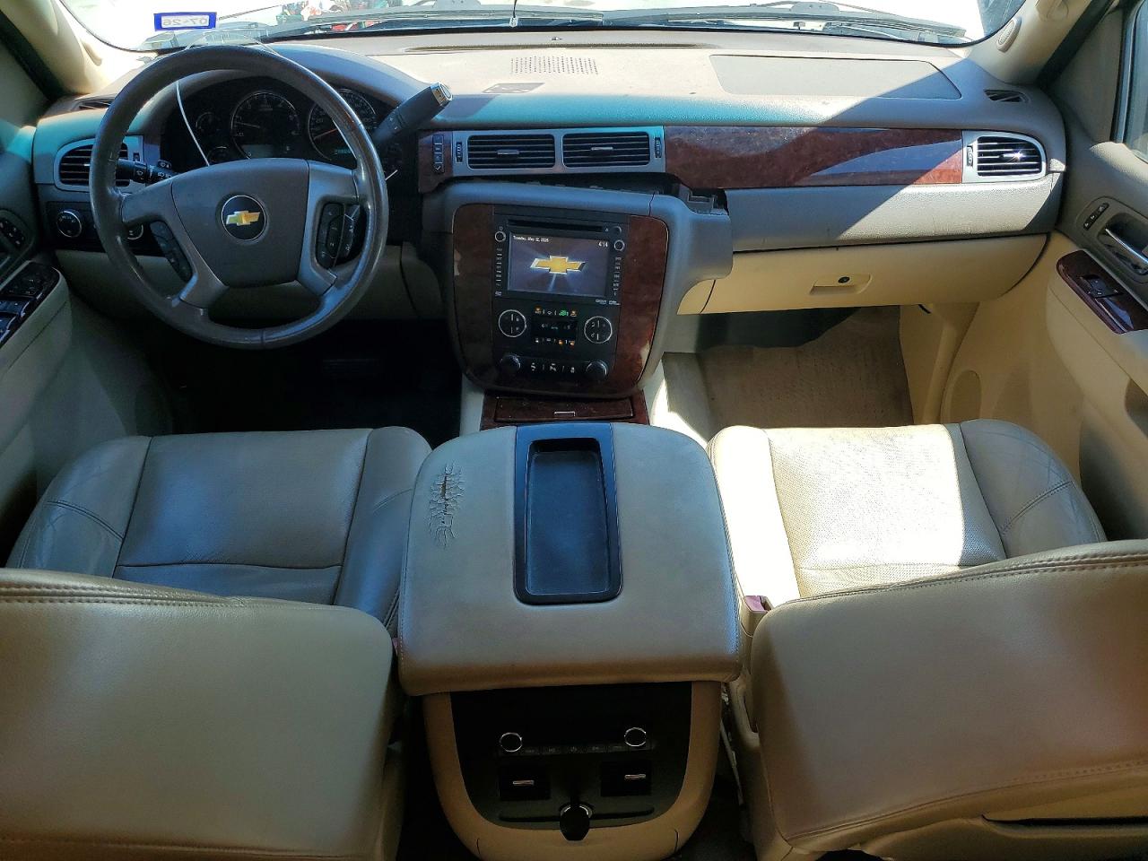 2013 Chevrolet Avalanche Ltz White vin: 3GNTKGE73DG133107