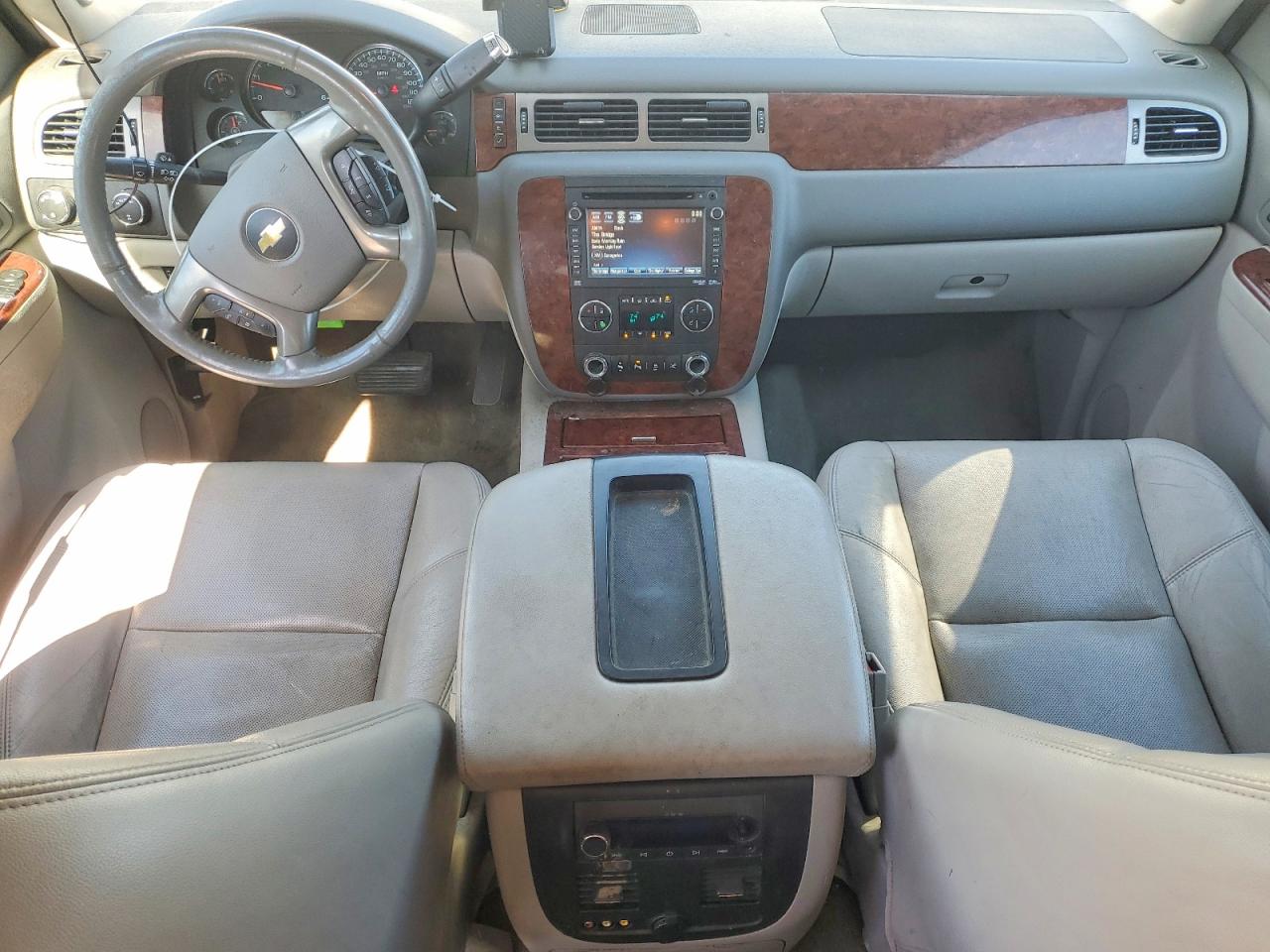 2013 Chevrolet Avalanche Ltz White vin: 3GNTKGE73DG211336
