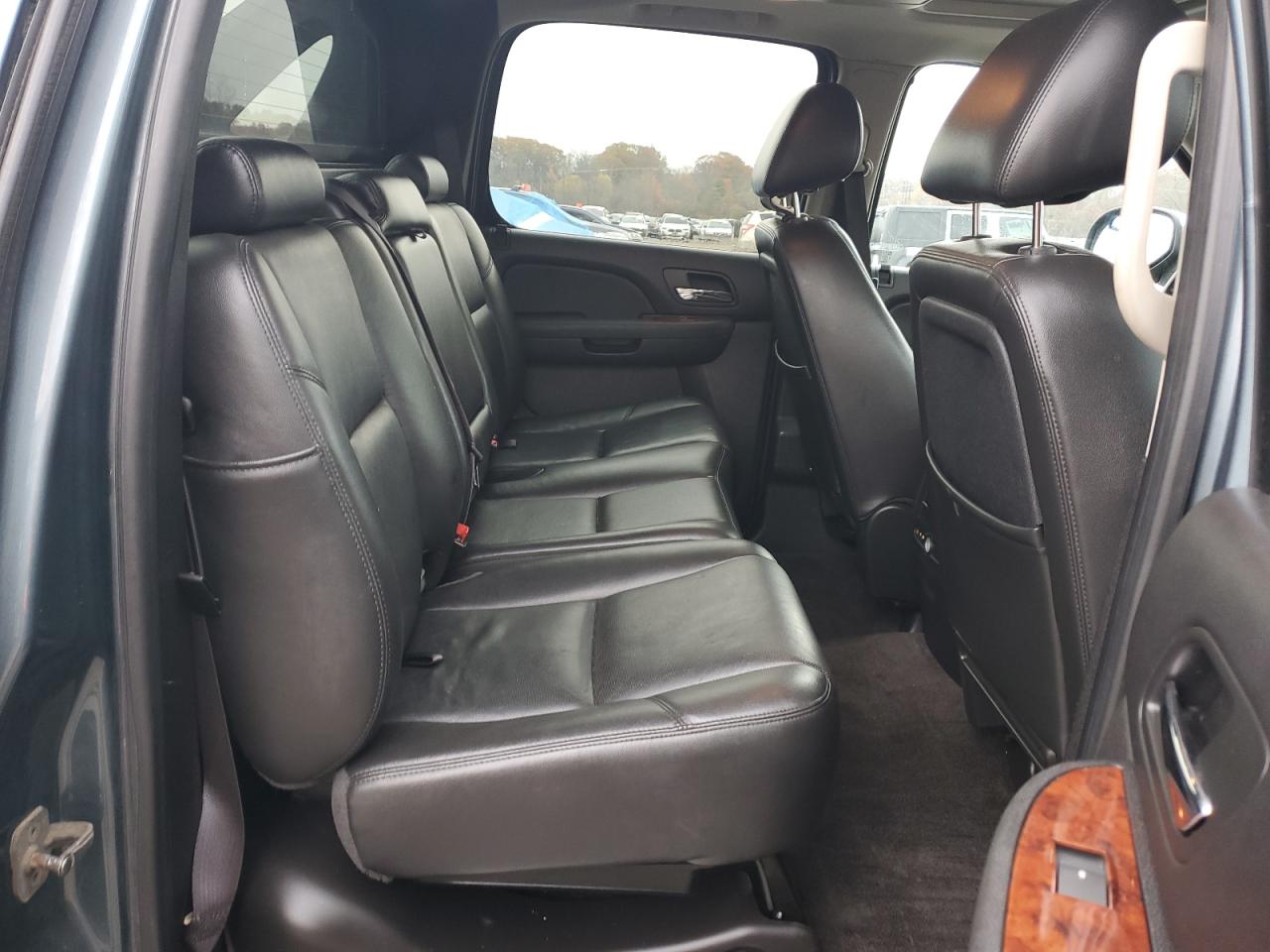 2012 Chevrolet Avalanche Ltz Blue vin: 3GNTKGE74CG181178