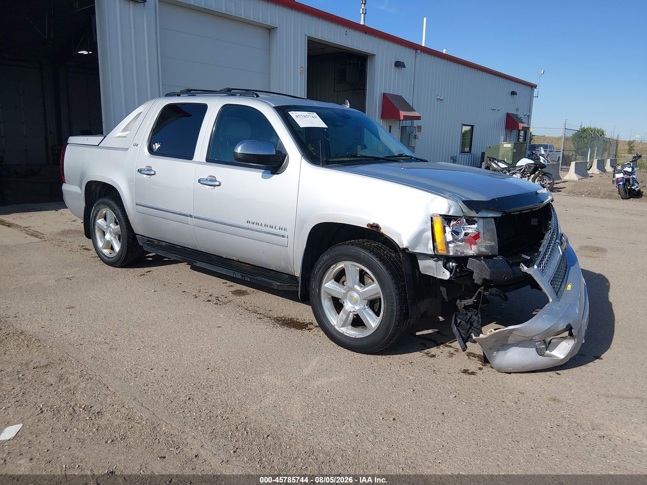 2012 Chevrolet Avalanche Ltz Silver vin: 3GNTKGE75CG143717
