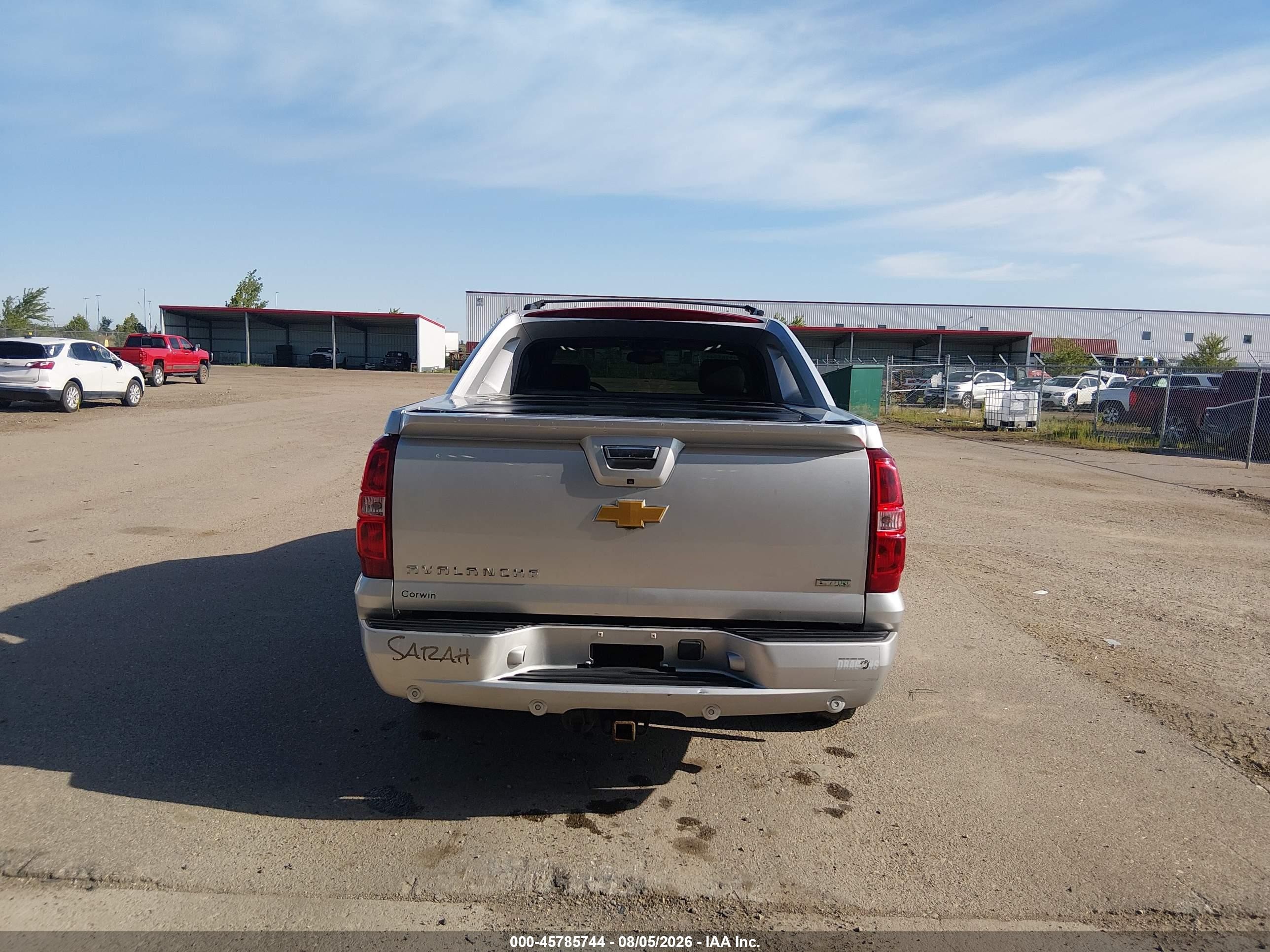 2012 Chevrolet Avalanche Ltz Silver vin: 3GNTKGE75CG143717