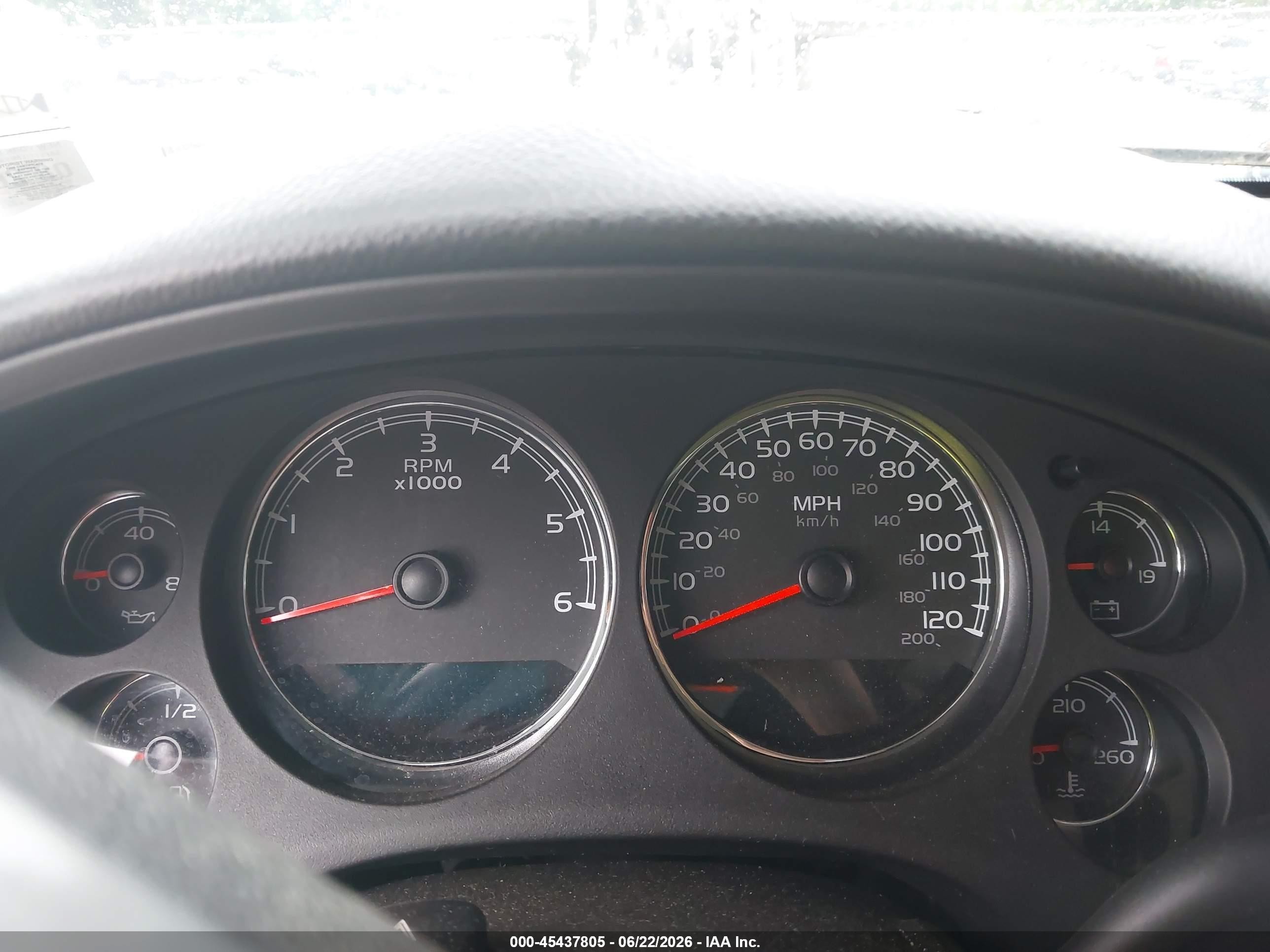 2012 Chevrolet Avalanche Ltz White vin: 3GNTKGE76CG274378
