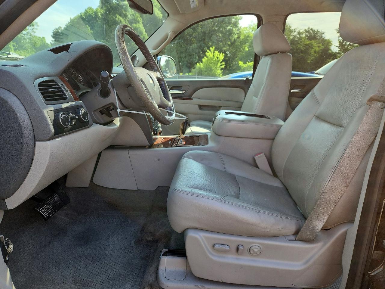 2012 Chevrolet Avalanche Ltz Black vin: 3GNTKGE77CG153441