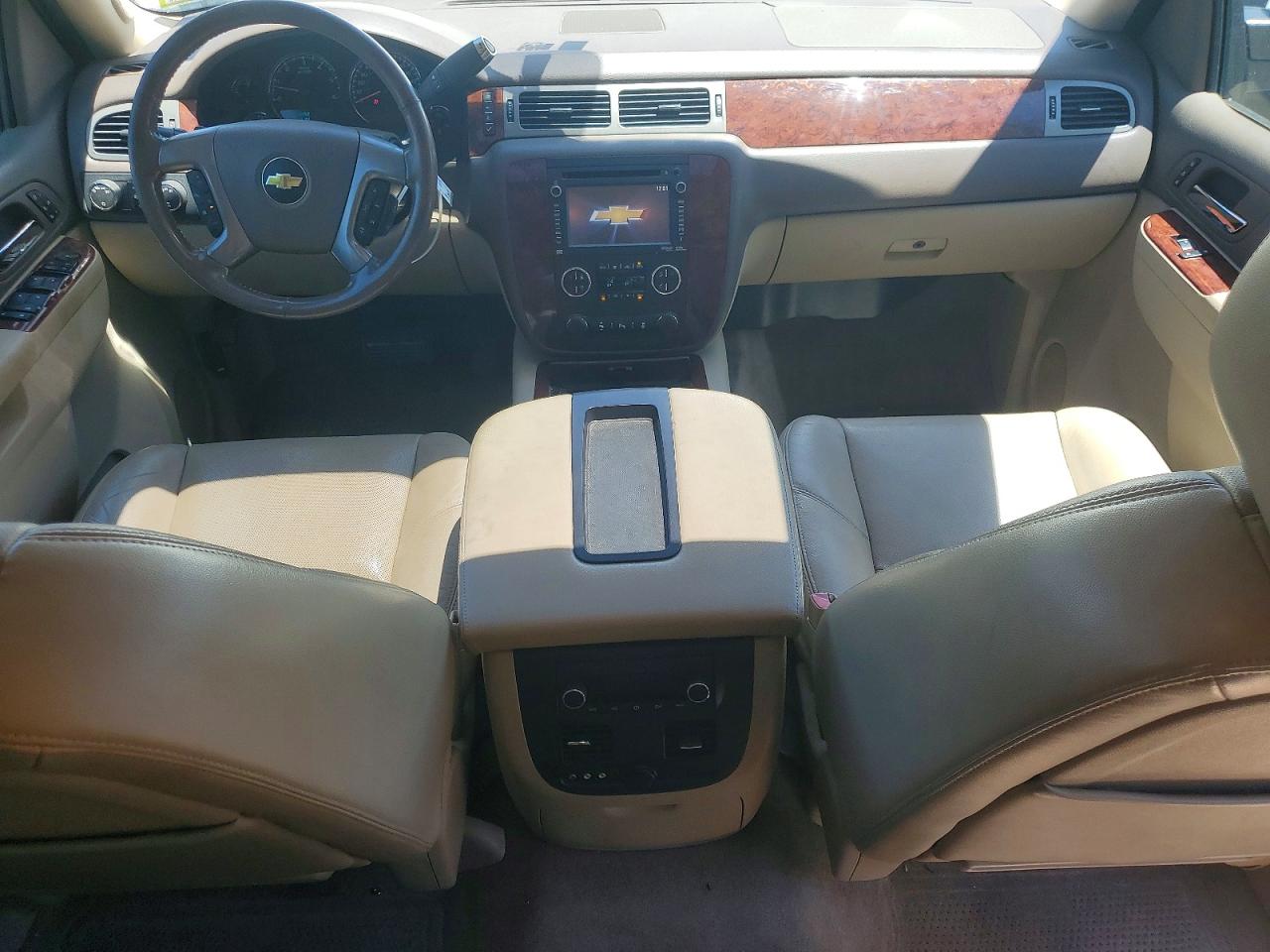 2013 Chevrolet Avalanche Ltz White vin: 3GNTKGE77DG169673