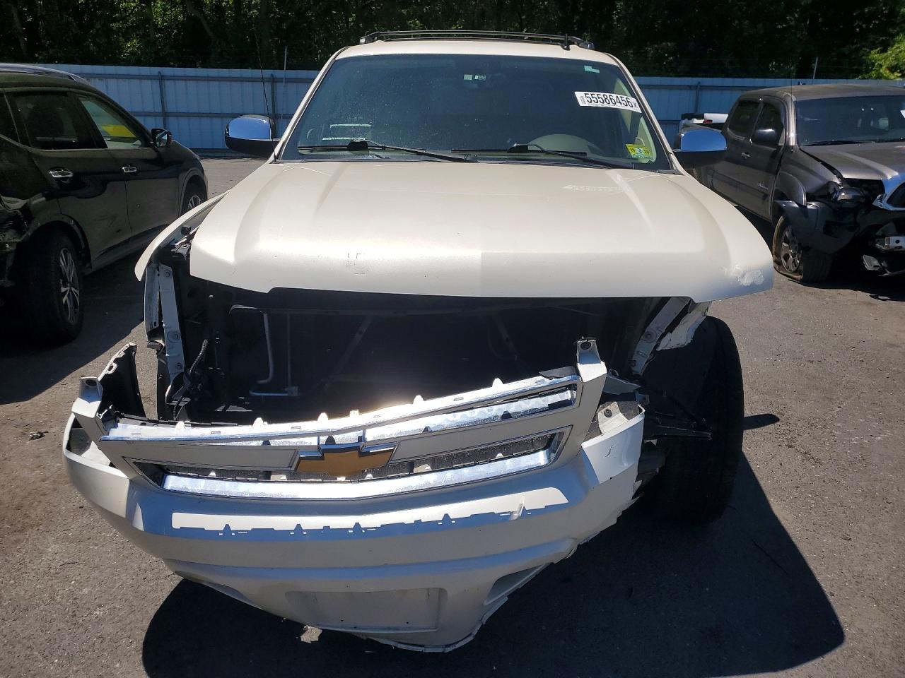 2013 Chevrolet Avalanche Ltz White vin: 3GNTKGE77DG169673