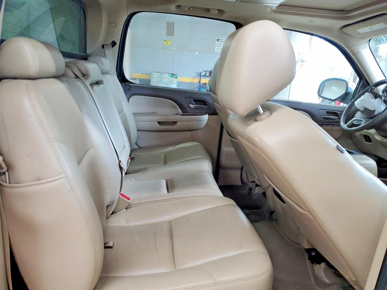 2012 Chevrolet Avalanche Ltz White vin: 3GNTKGE78CG295653