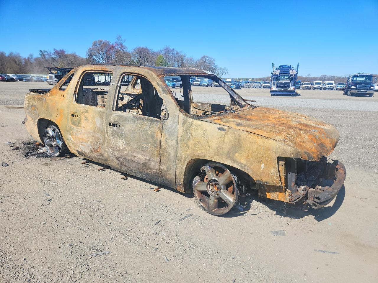 2013 Chevrolet Avalanche Ltz Burn vin: 3GNTKGE78DG196767