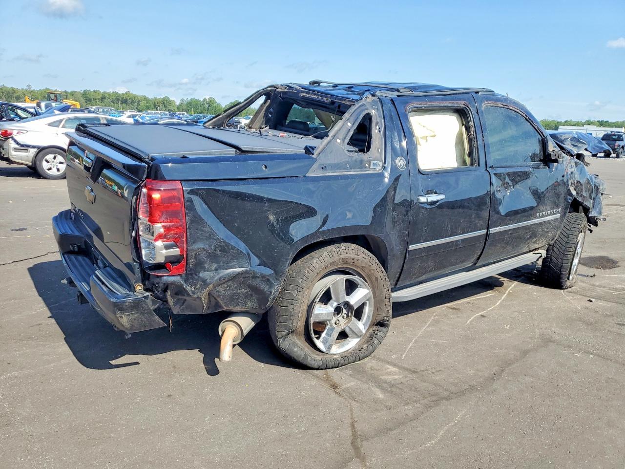 2013 Chevrolet Avalanche Ltz Черный vin: 3GNTKGE78DG264534