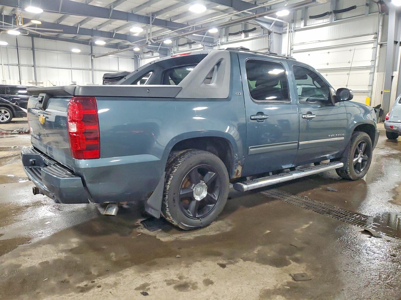 2012 Chevrolet Avalanche Ltz Синий vin: 3GNTKGE79CG181676