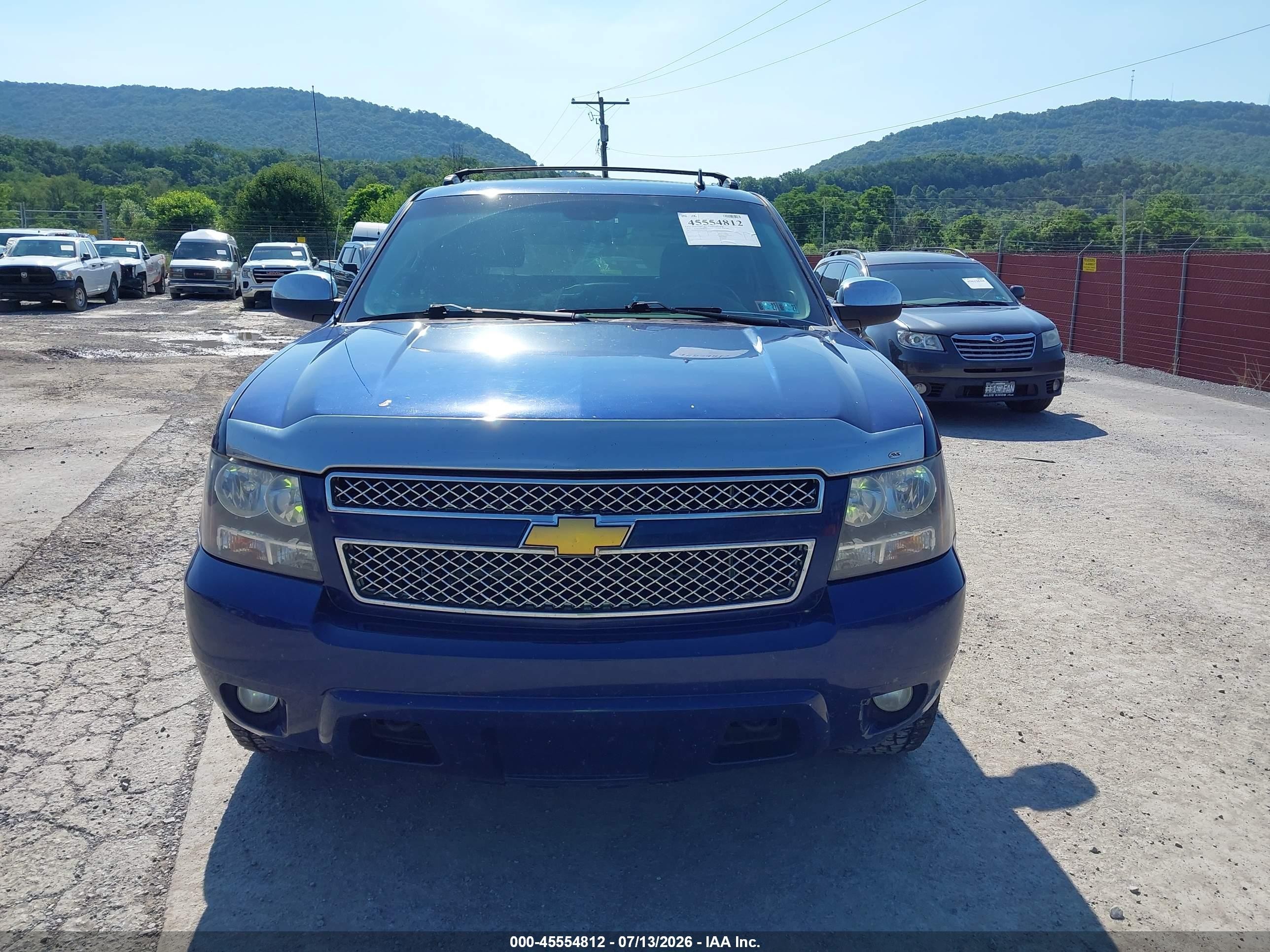 2013 Chevrolet Avalanche Ltz Blue vin: 3GNTKGE79DG195465