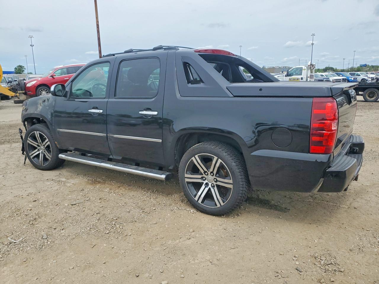 2013 Chevrolet Avalanche Ltz Black vin: 3GNTKGE7XDG200933