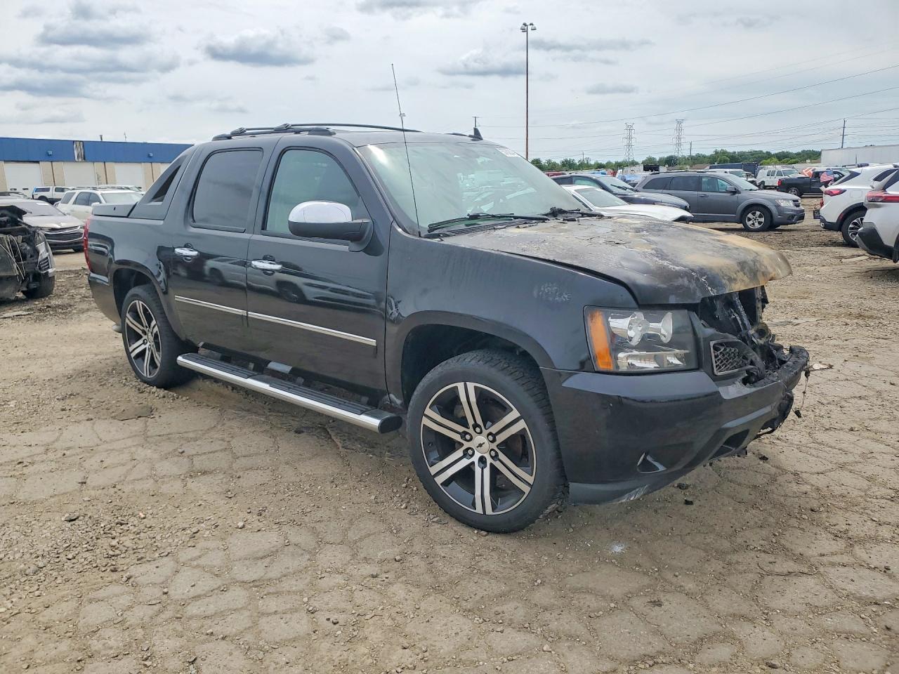 2013 Chevrolet Avalanche Ltz Black vin: 3GNTKGE7XDG200933