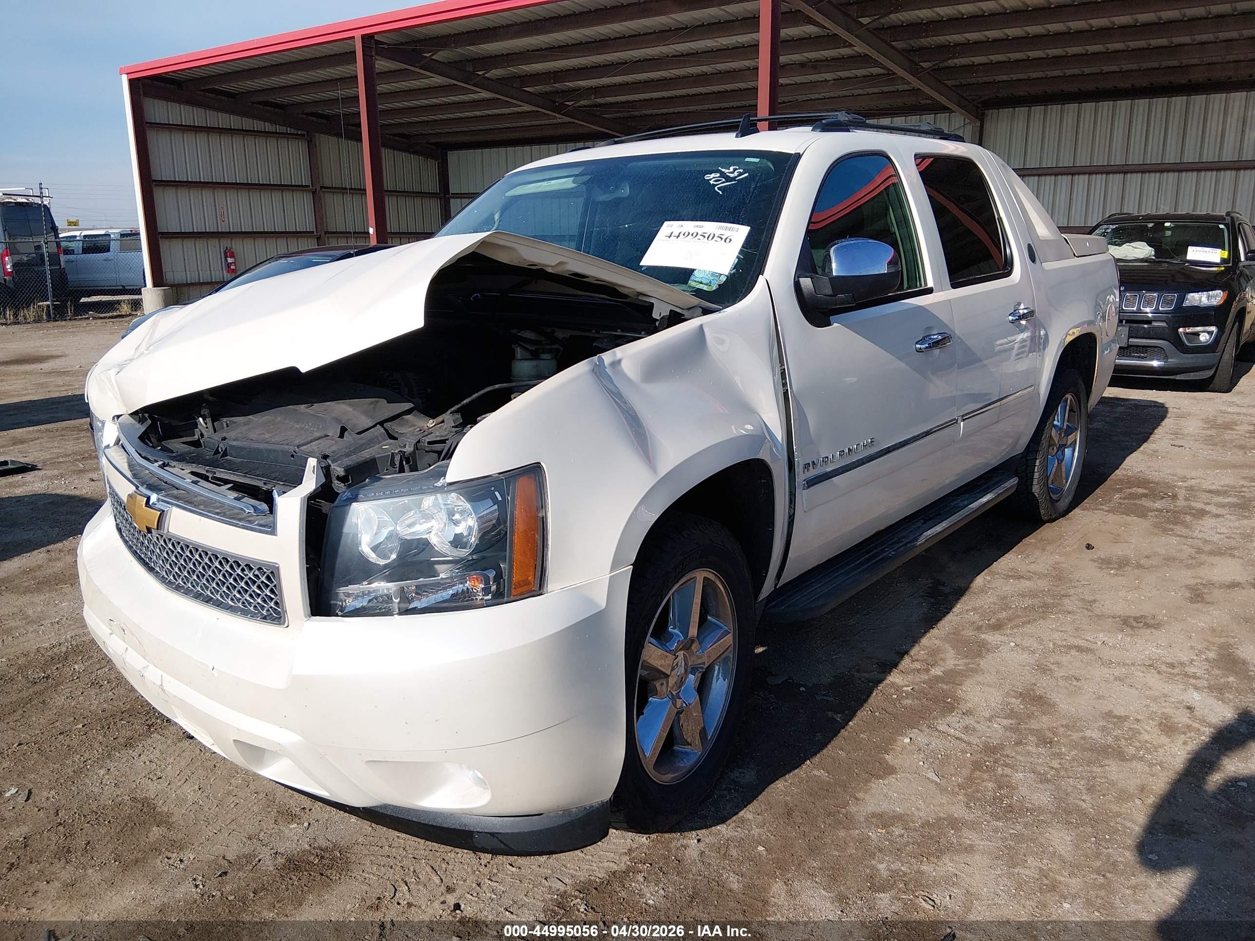 2013 Chevrolet Avalanche Ltz White vin: 3GNTKGE7XDG293145