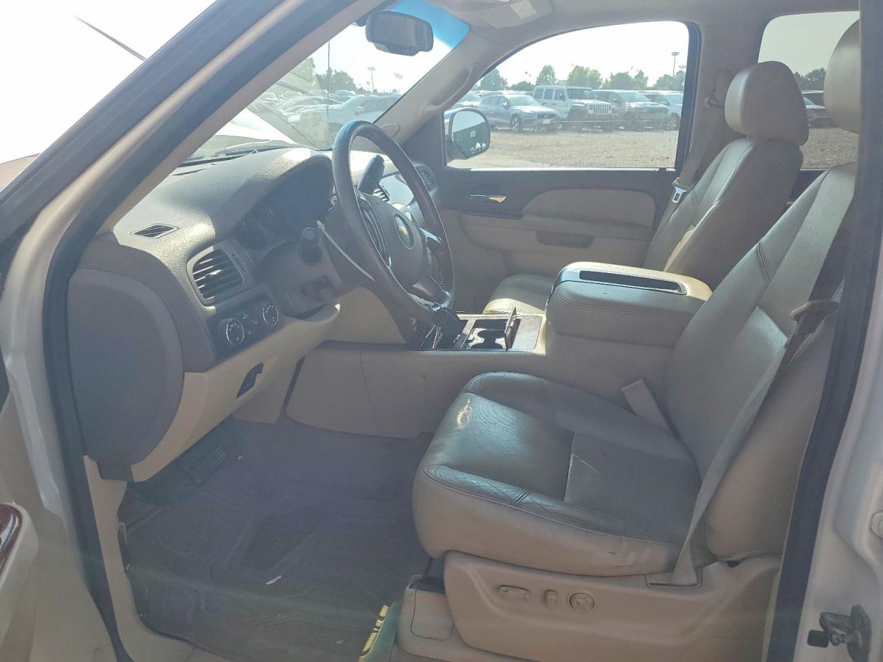 2013 Chevrolet Avalanche Ltz White vin: 3GNTKGE7XDG350914
