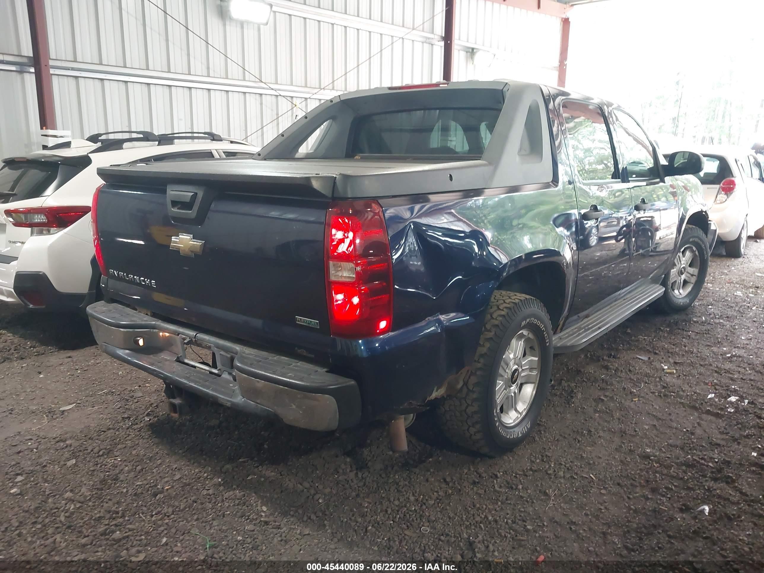 2010 Chevrolet Avalanche 1500 Ls Синий vin: 3GNVKEE00AG298723