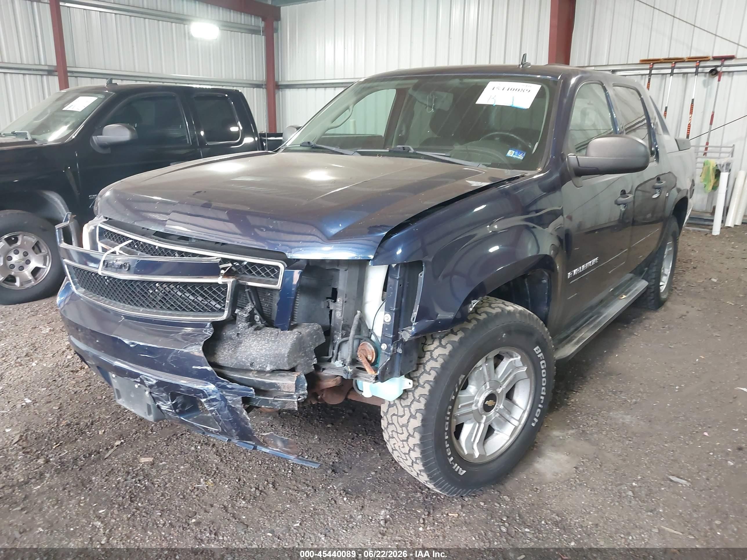2010 Chevrolet Avalanche 1500 Ls Синий vin: 3GNVKEE00AG298723