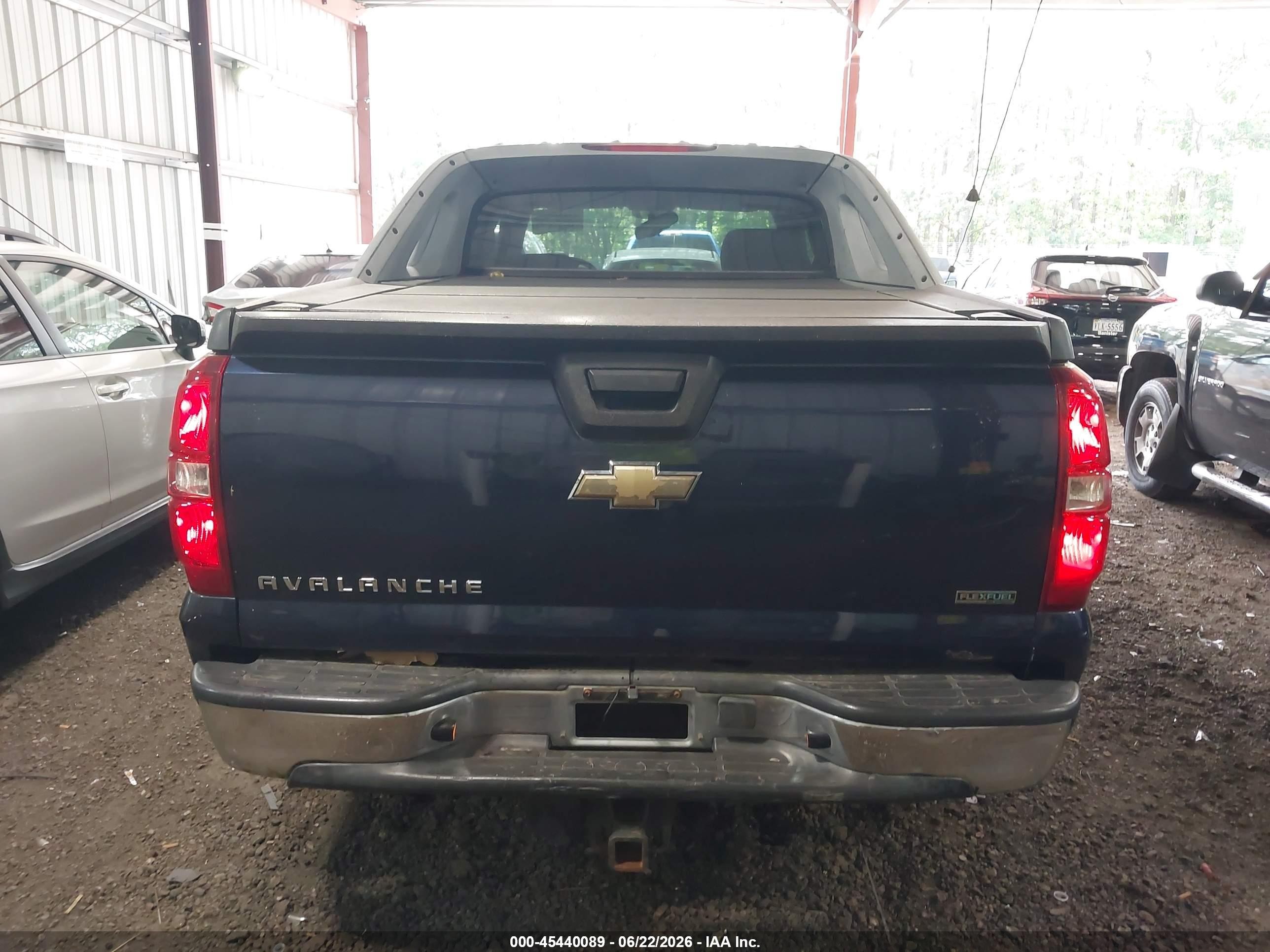 2010 Chevrolet Avalanche 1500 Ls Синий vin: 3GNVKEE00AG298723