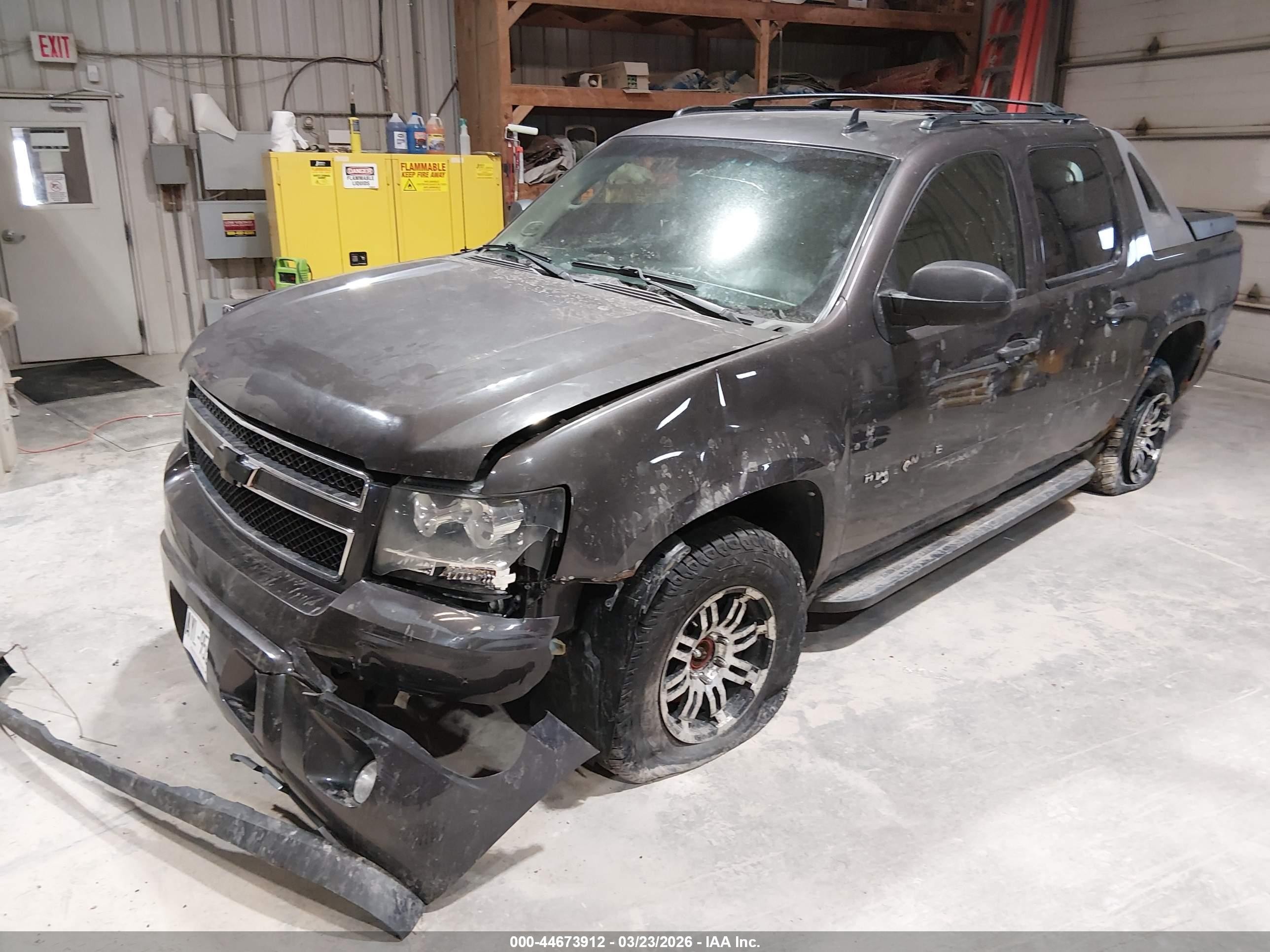 2010 Chevrolet Avalanche 1500 Ls Gray vin: 3GNVKEE0XAG157948