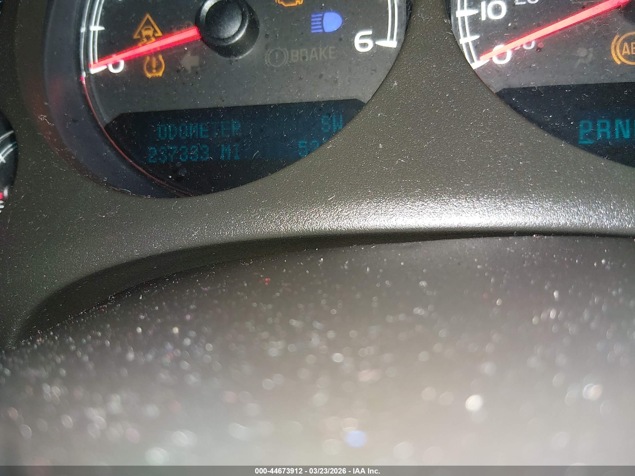 2010 Chevrolet Avalanche 1500 Ls Gray vin: 3GNVKEE0XAG157948