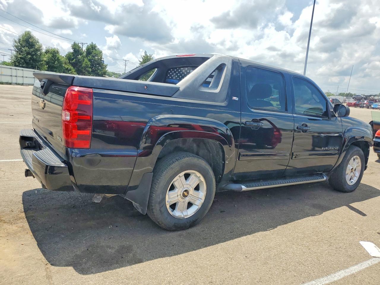 2010 Chevrolet Avalanche Lt Black vin: 3GNVKFE00AG248622
