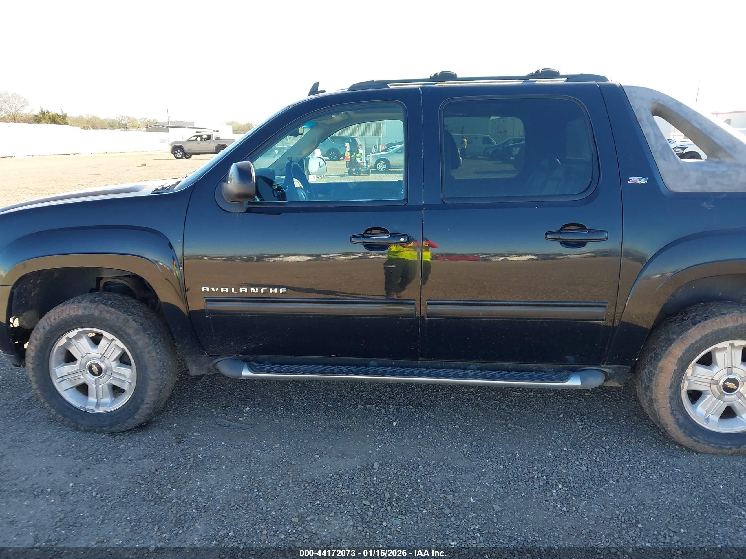 2010 Chevrolet Avalanche 1500 Lt1 Черный vin: 3GNVKFE02AG248721