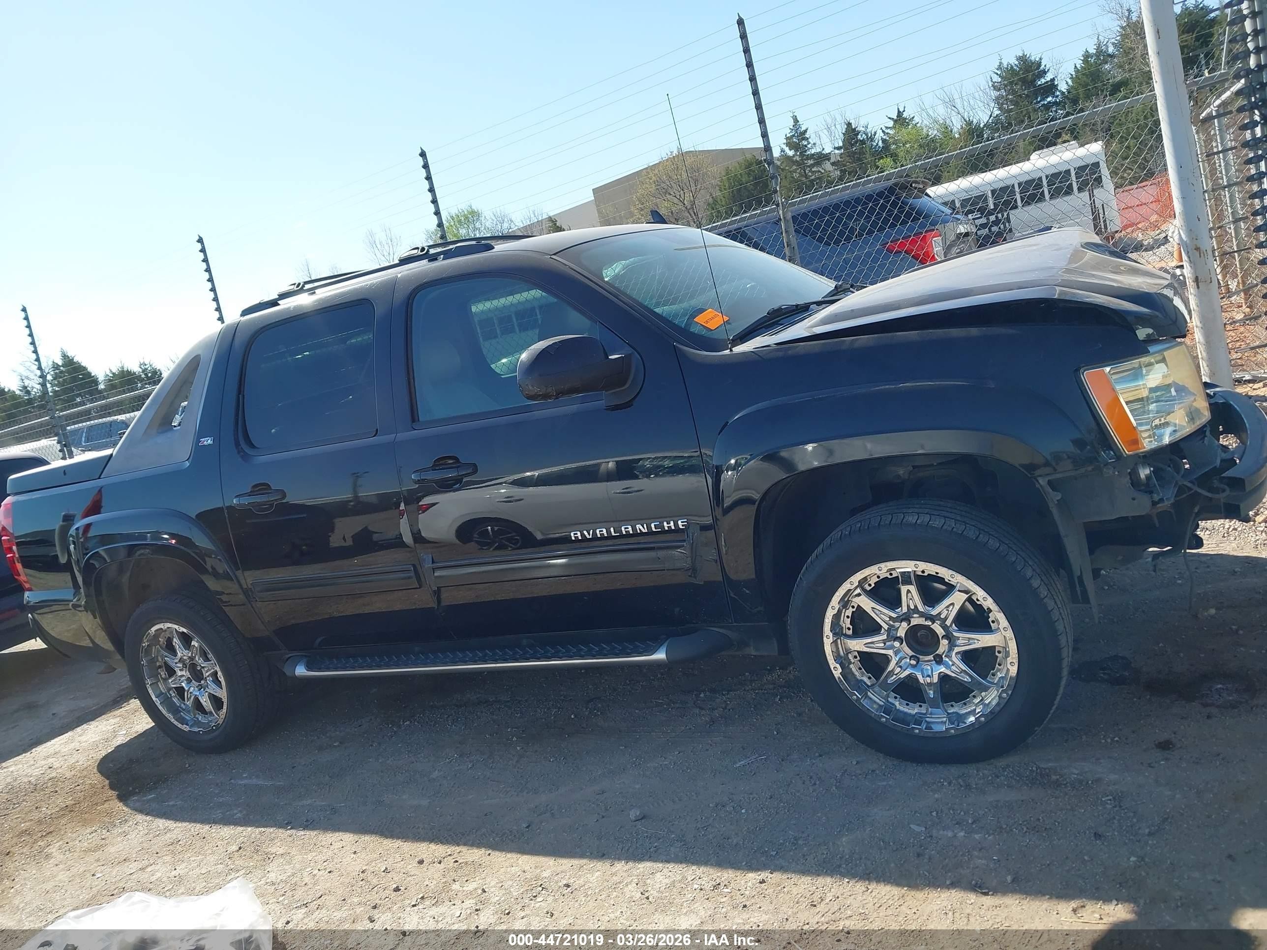 2010 Chevrolet Avalanche 1500 Lt1 Black vin: 3GNVKFE04AG229247