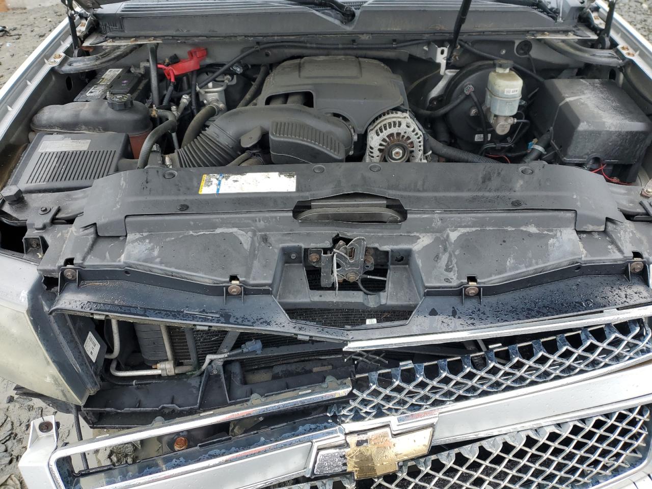 2010 Chevrolet Avalanche Lt Silver vin: 3GNVKFE06AG283777