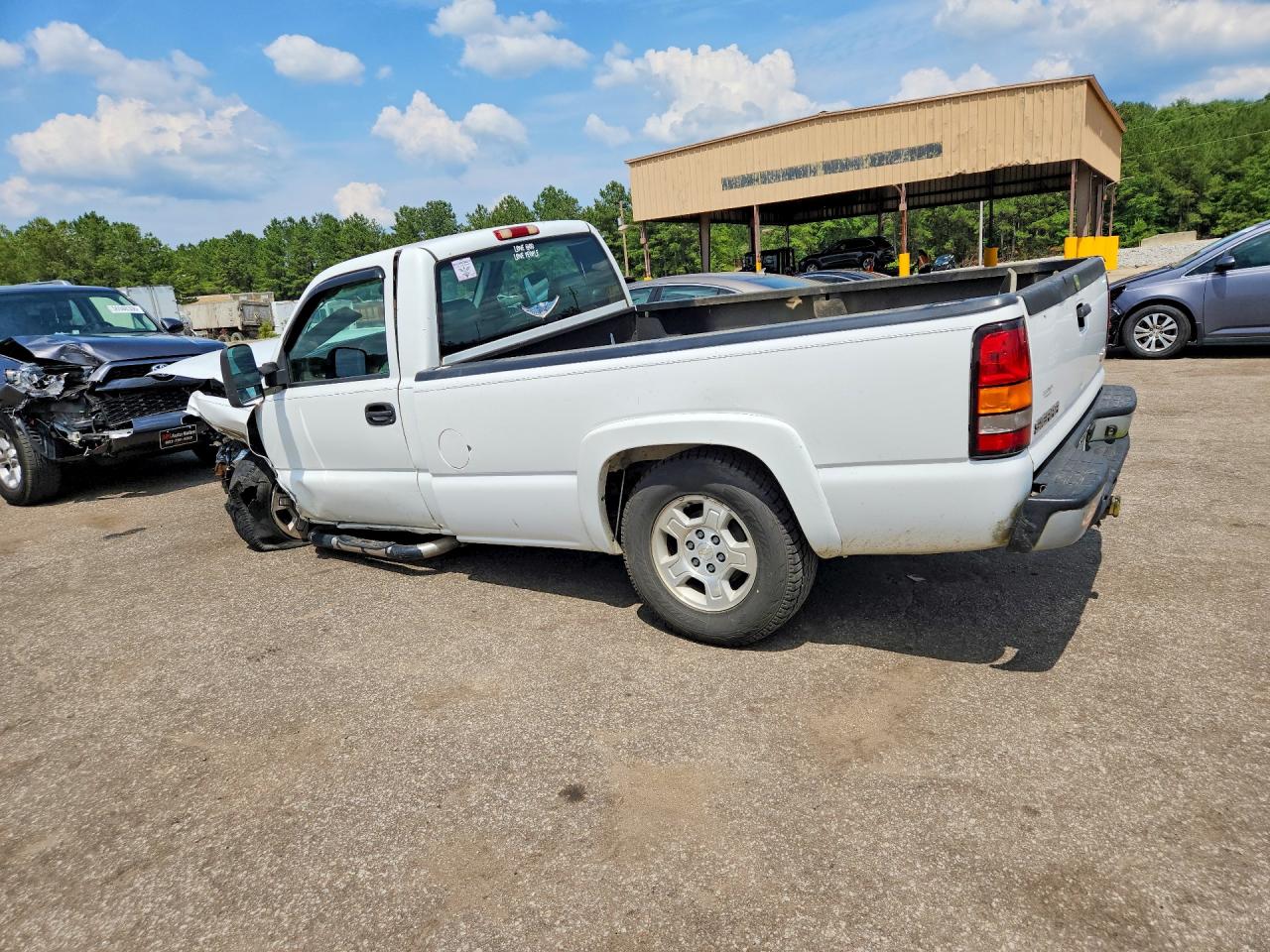 2007 Gmc New Sierra C1500 Classic White vin: 3GTEC14X47G166537