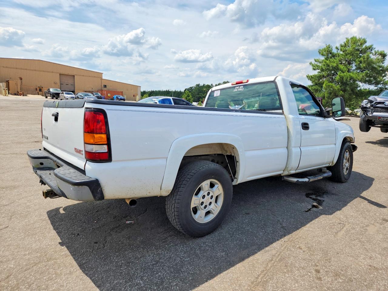 2007 Gmc New Sierra C1500 Classic White vin: 3GTEC14X47G166537