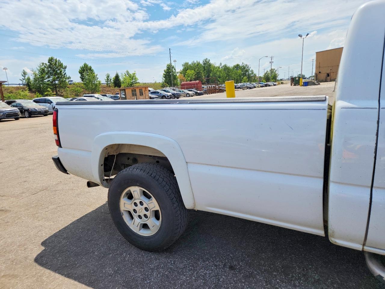 2007 Gmc New Sierra C1500 Classic White vin: 3GTEC14X47G166537