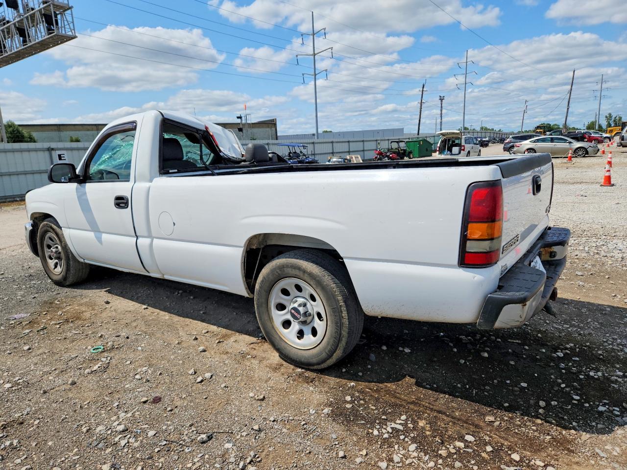 2007 Gmc New Sierra C1500 Classic White vin: 3GTEC14X47G167719