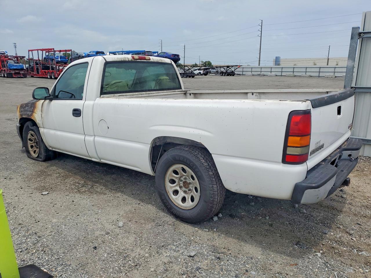 2006 Gmc New Sierra C1500 White vin: 3GTEC14X96G168198