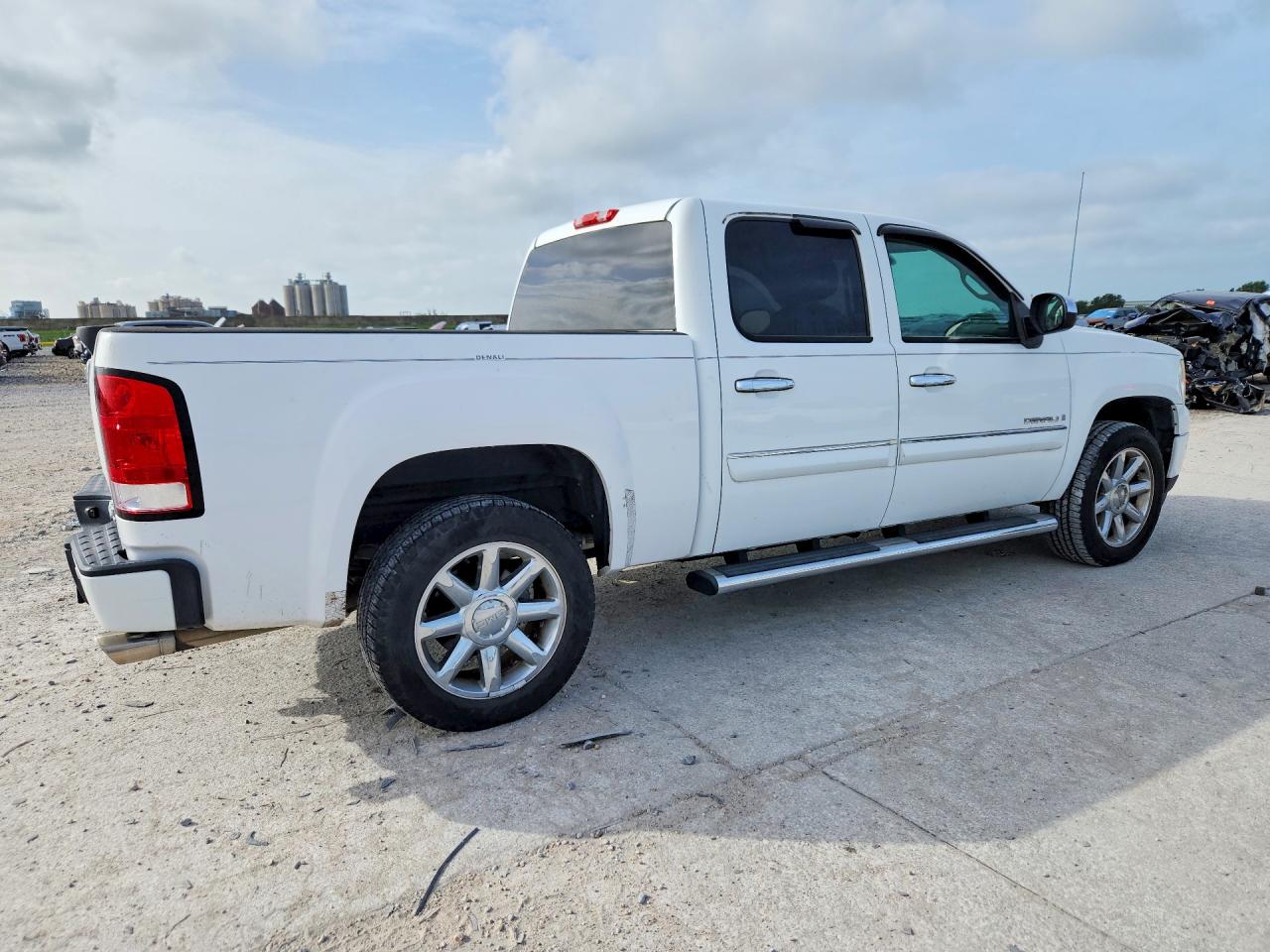 2009 Gmc Sierra K1500 Denali White vin: 3GTEK03249G127128