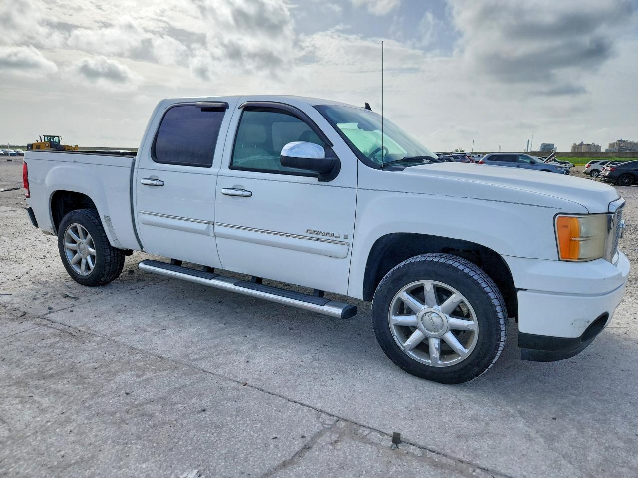 2009 Gmc Sierra K1500 Denali White vin: 3GTEK03249G127128