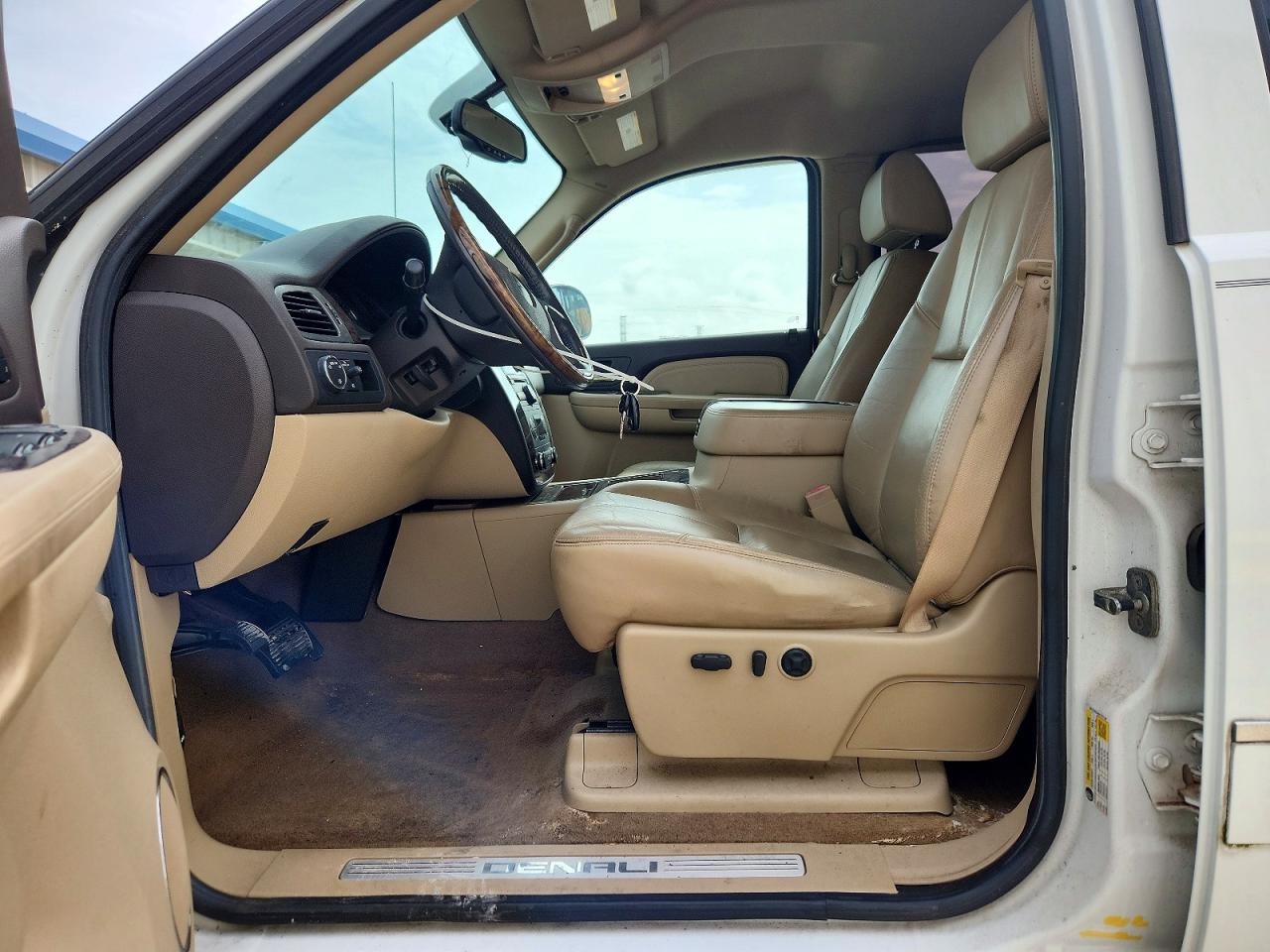 2009 Gmc Sierra K1500 Denali White vin: 3GTEK03249G127128