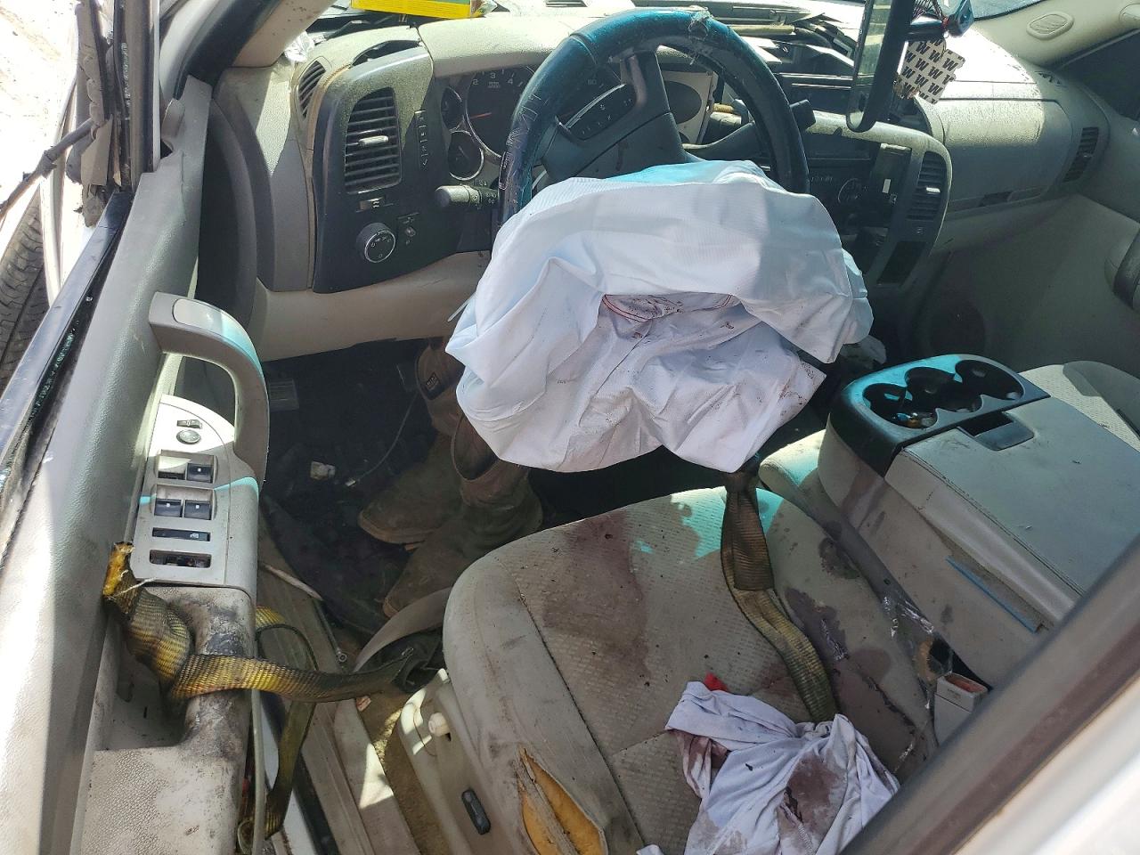 2008 Gmc Sierra K1500 White vin: 3GTEK13J58G283402