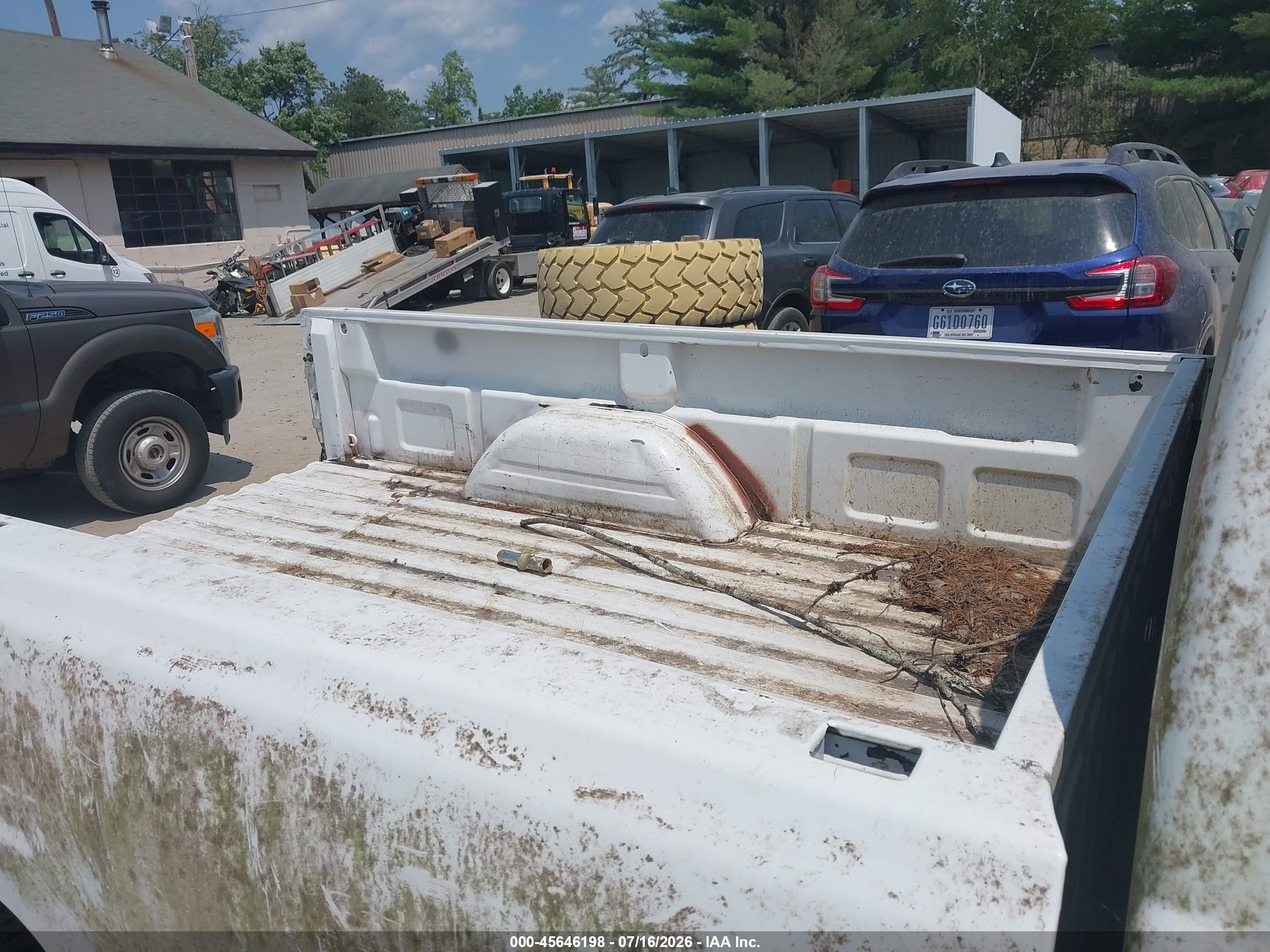 2006 Gmc Sierra 1500 Work Truck White vin: 3GTEK14V76G229114