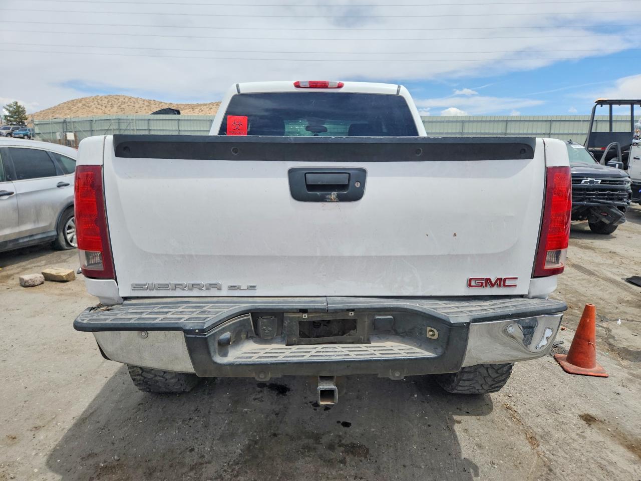 2009 Gmc Sierra K1500 Sle White vin: 3GTEK23M79G271852