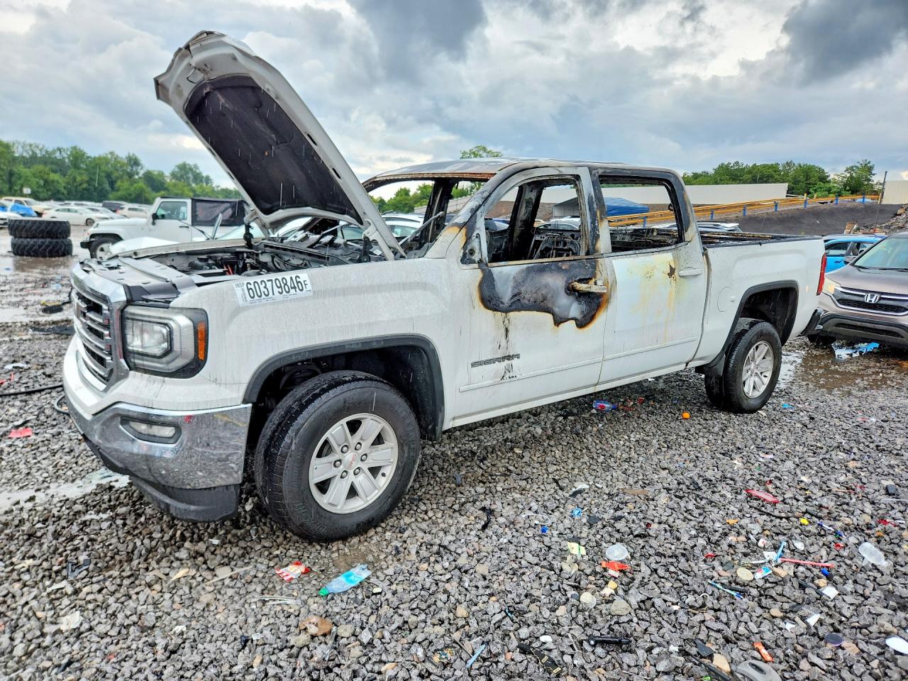 2018 Gmc Sierra C1500 Sle White vin: 3GTP1MEC2JG148444