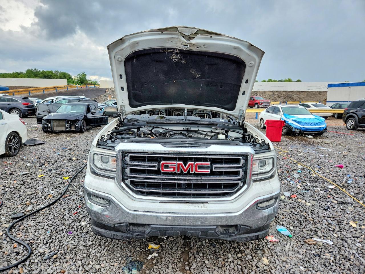 2018 Gmc Sierra C1500 Sle Белый vin: 3GTP1MEC2JG148444
