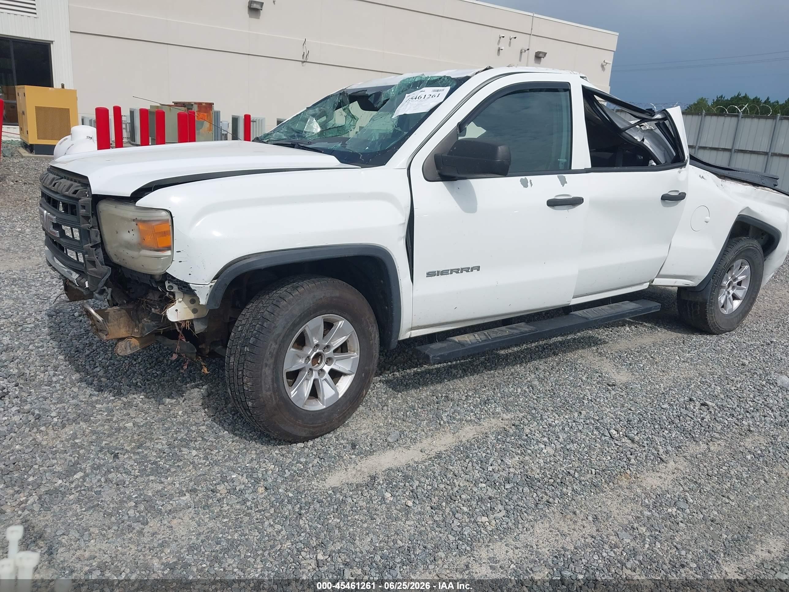 2014 Gmc Sierra 1500   White vin: 3GTP1TEH7EG195402