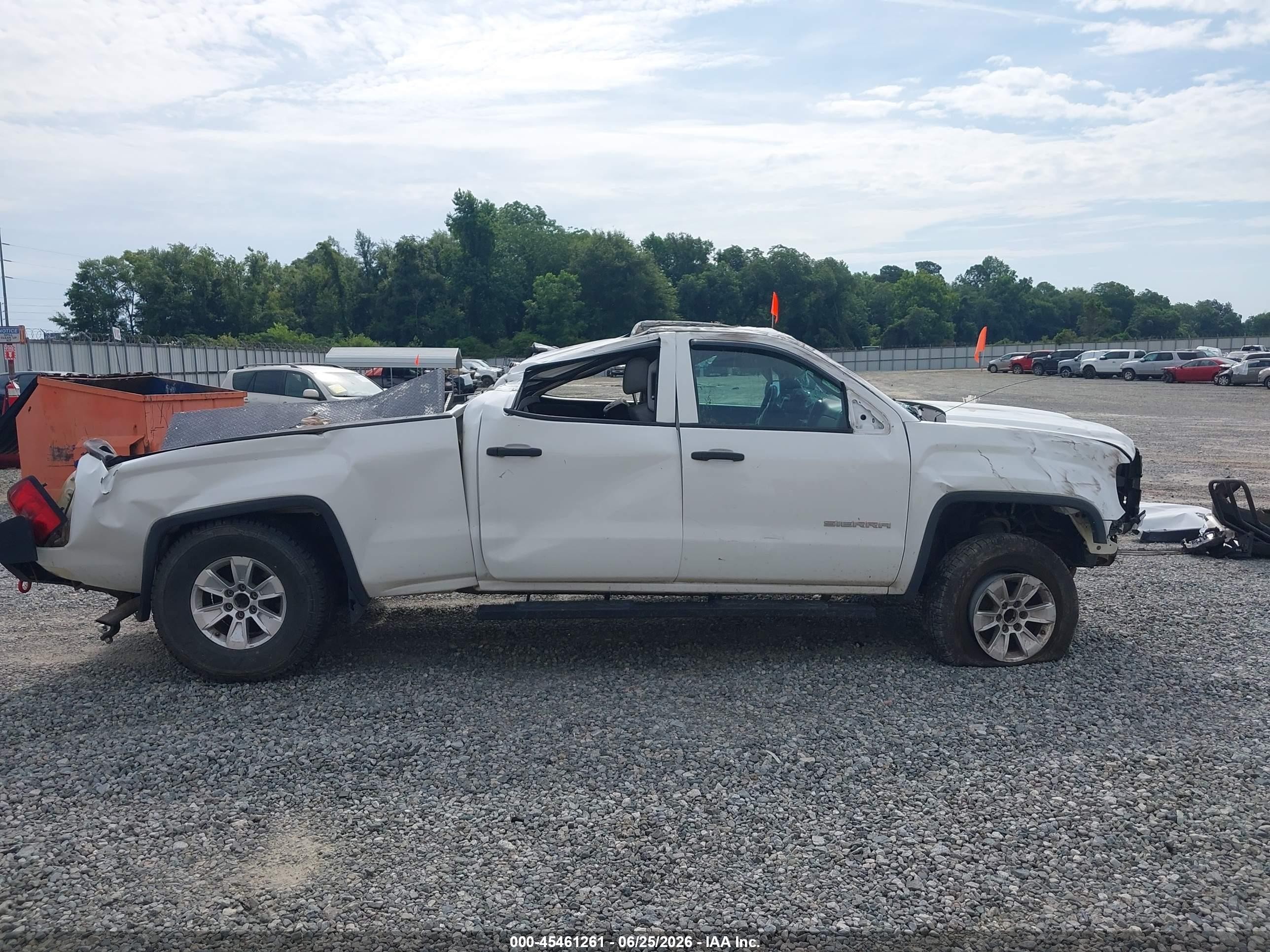 2014 Gmc Sierra 1500   White vin: 3GTP1TEH7EG195402
