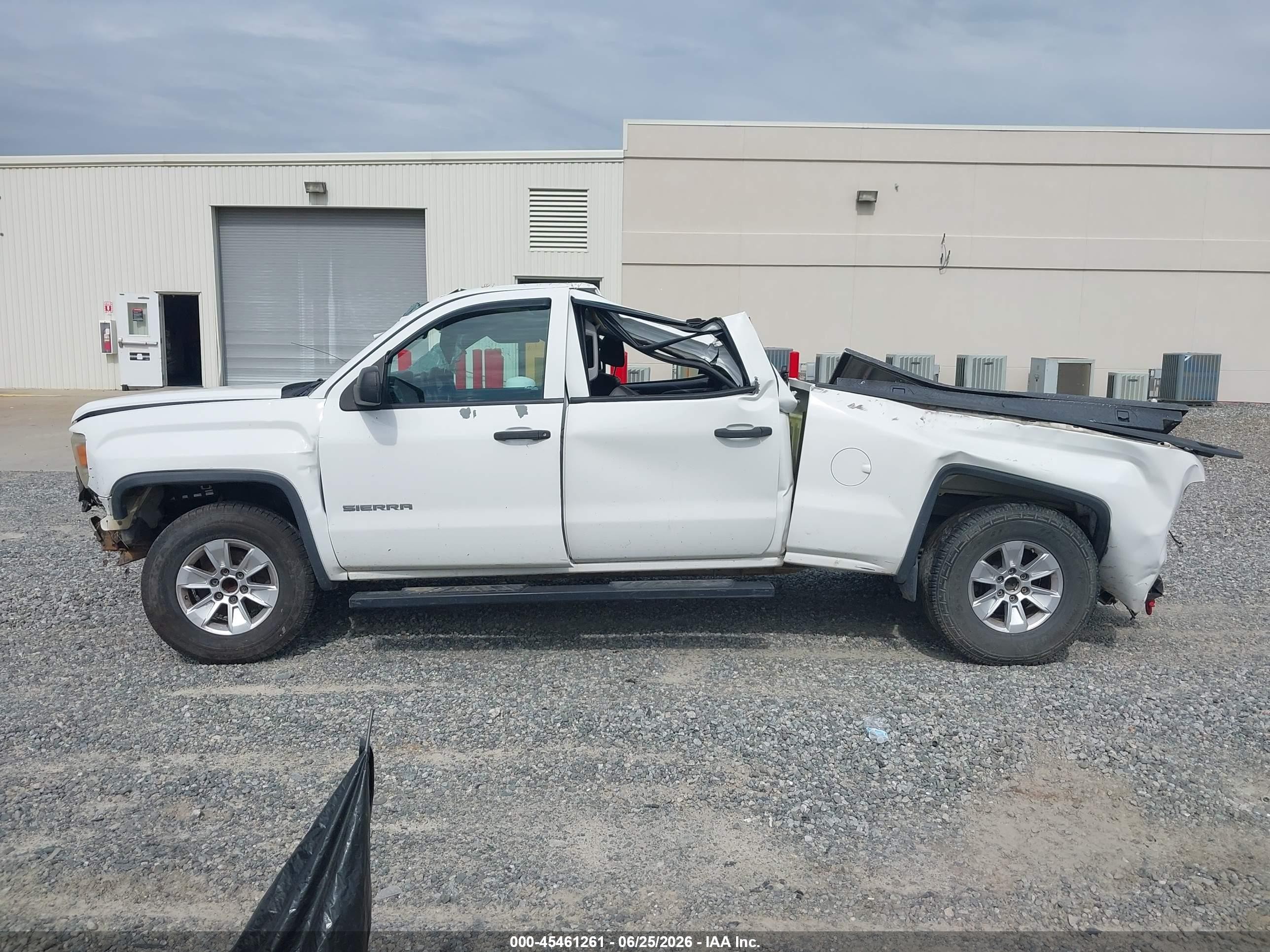 2014 Gmc Sierra 1500   White vin: 3GTP1TEH7EG195402