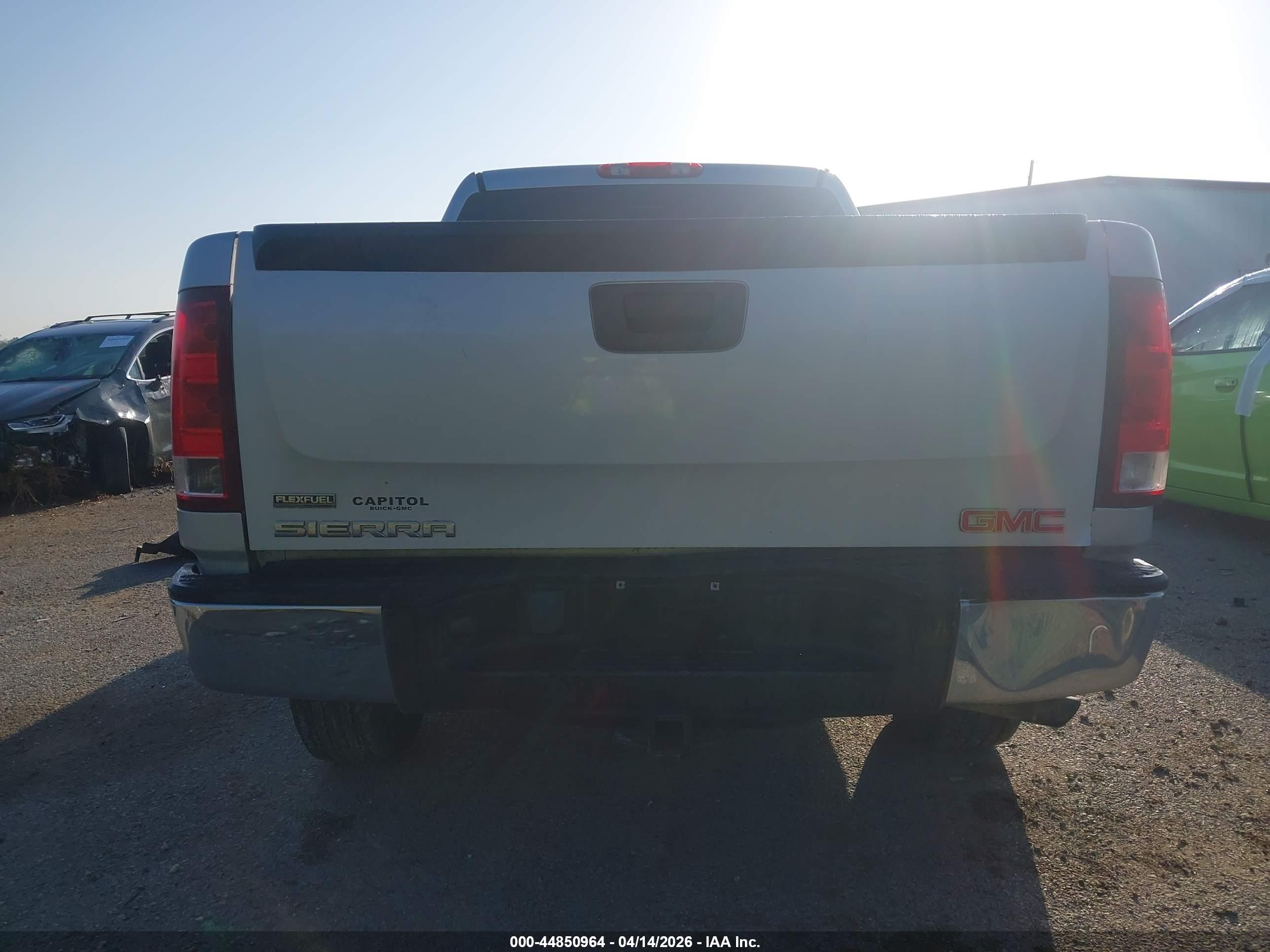 2011 Gmc Sierra 1500 Sl Silver vin: 3GTP1UEA6BG363597